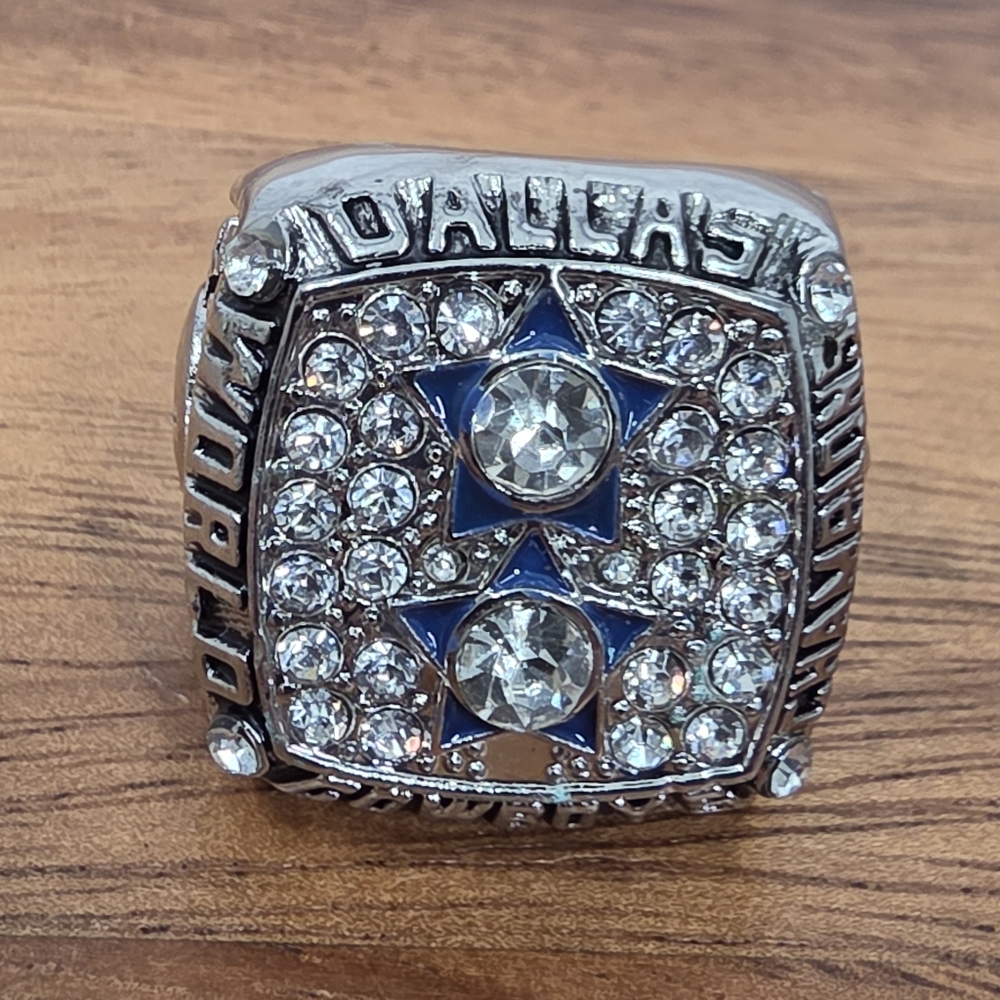 Dallas Cowboys‎ Championship Ring Size 11 Silver Staubach Fan Edition - Picture 6 of 7